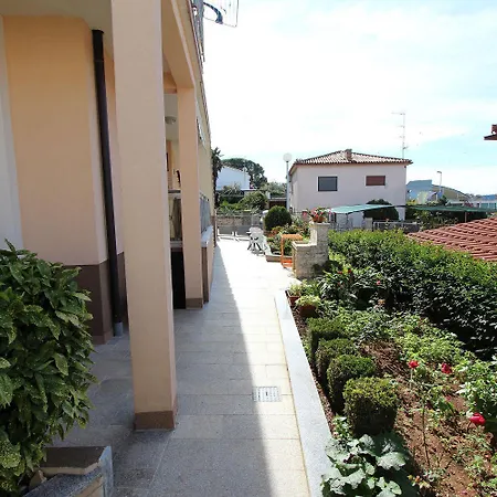 Charmantes Mit Panoramablick Auf Altstadt Von Und Apartment Rovinj