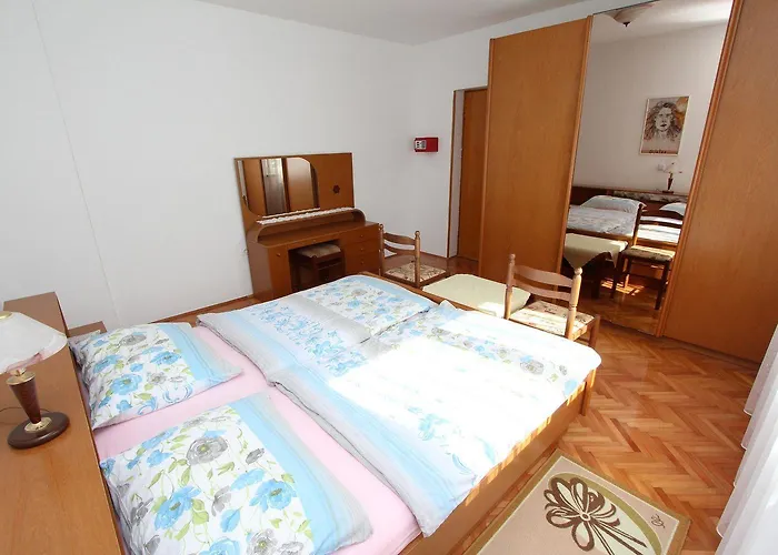 Appartamento Charmantes Mit Panoramablick Auf Altstadt Von Und Rovigno