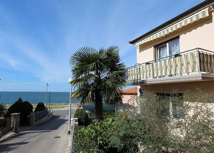 Charmantes Mit Panoramablick Auf Altstadt Von Und *